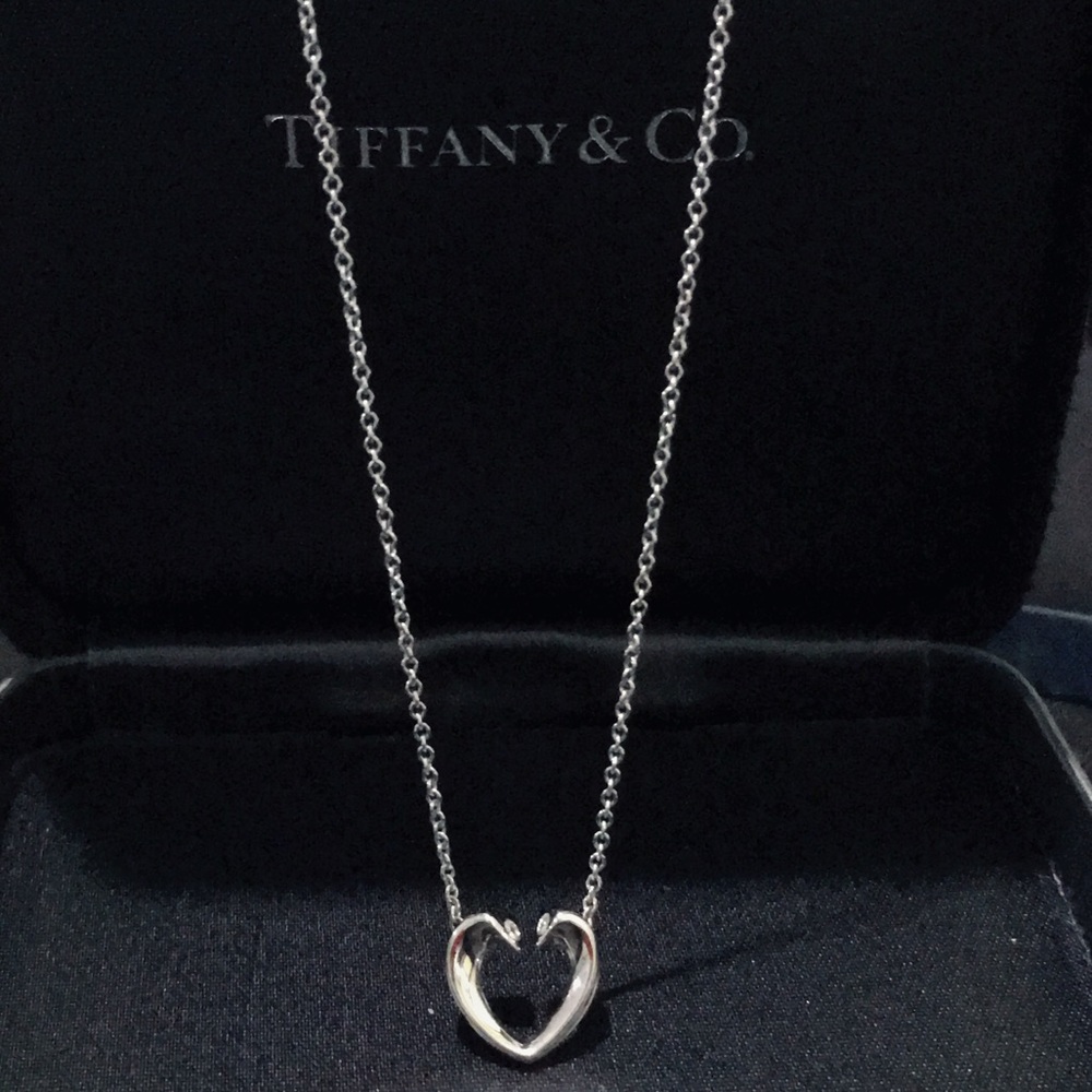 Tiffany white gold open heart with diamond